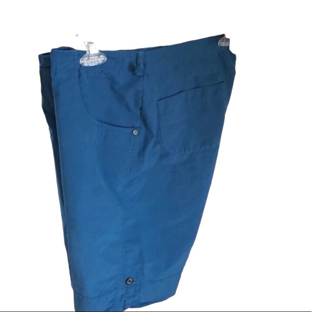Woolrich Shorts Size 4 (30 “ Waist) Blue